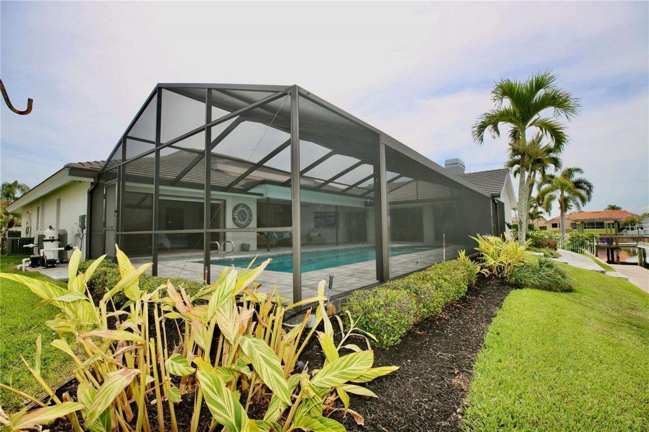 5806 Cruiser Way, Tampa, FL 33615 Photo