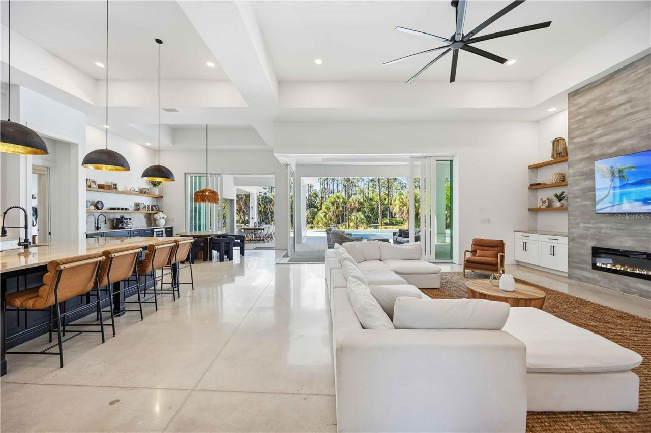 143 Creek Drive Se, Port Charlotte, FL 33952 Photo