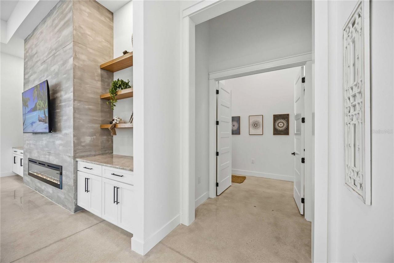 143 Creek Drive Se, Port Charlotte, FL 33952 Photo