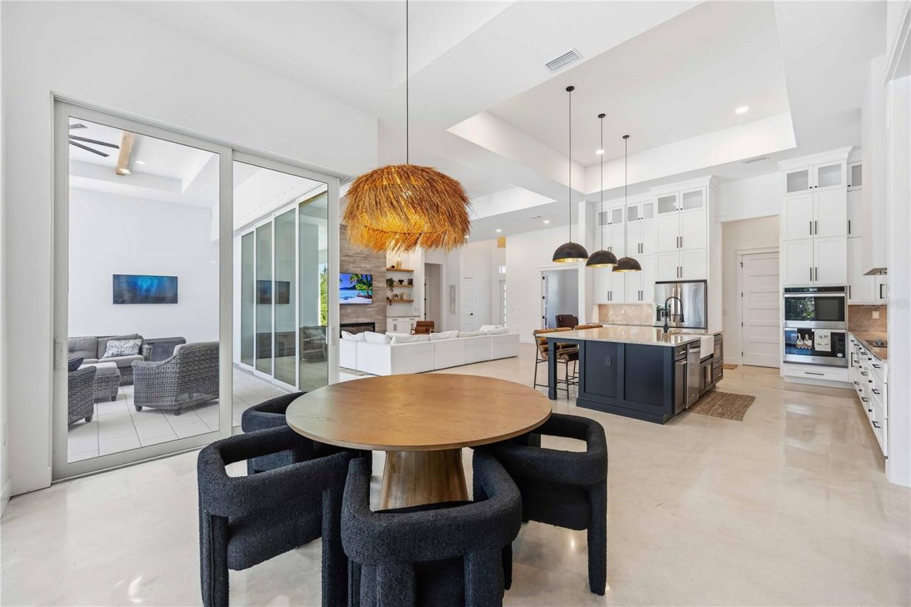 143 Creek Drive Se, Port Charlotte, FL 33952 Photo