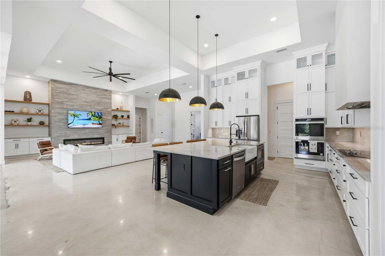 143 Creek Drive Se, Port Charlotte, FL 33952 Photo