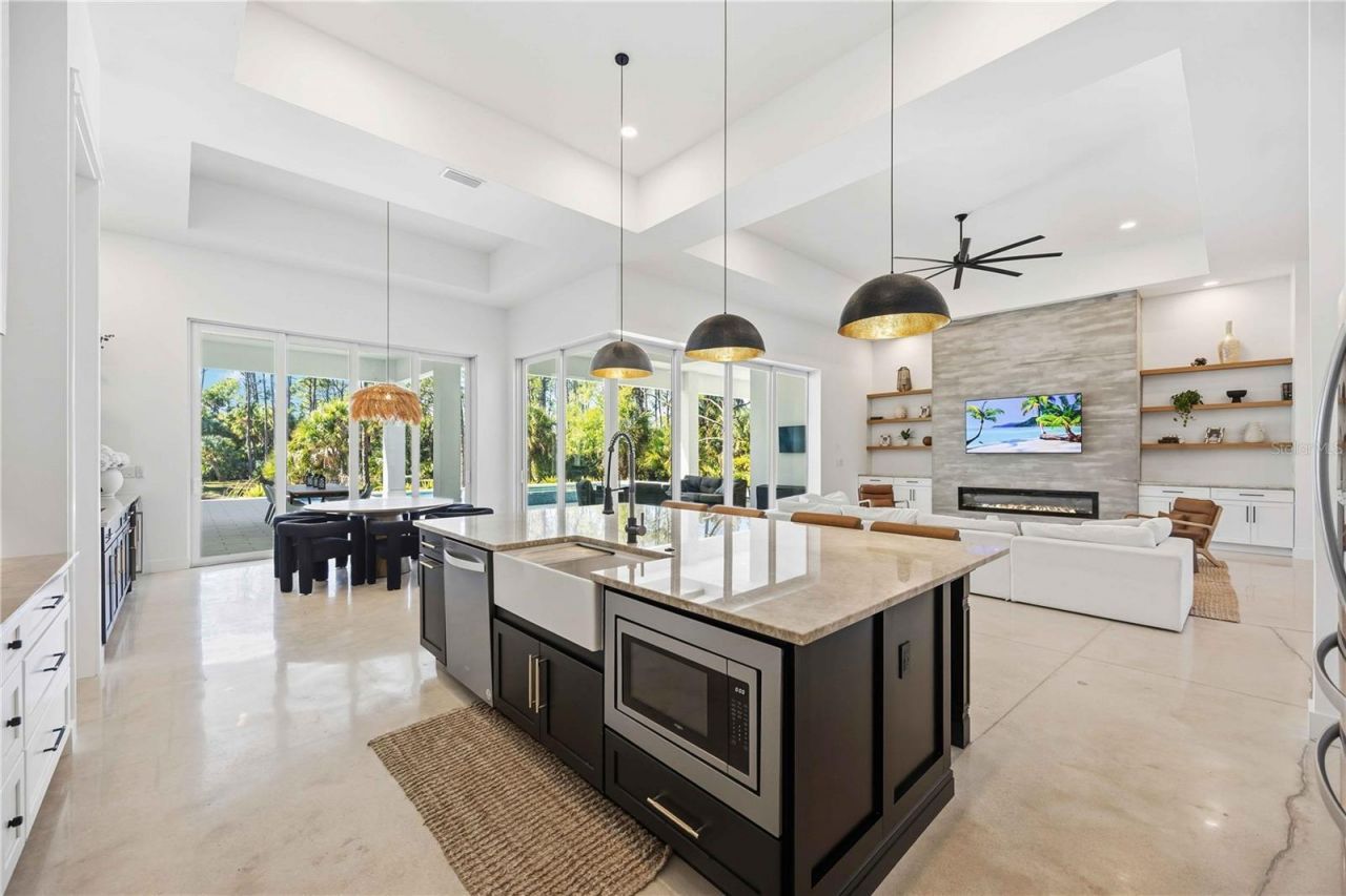 143 Creek Drive Se, Port Charlotte, FL 33952 Photo