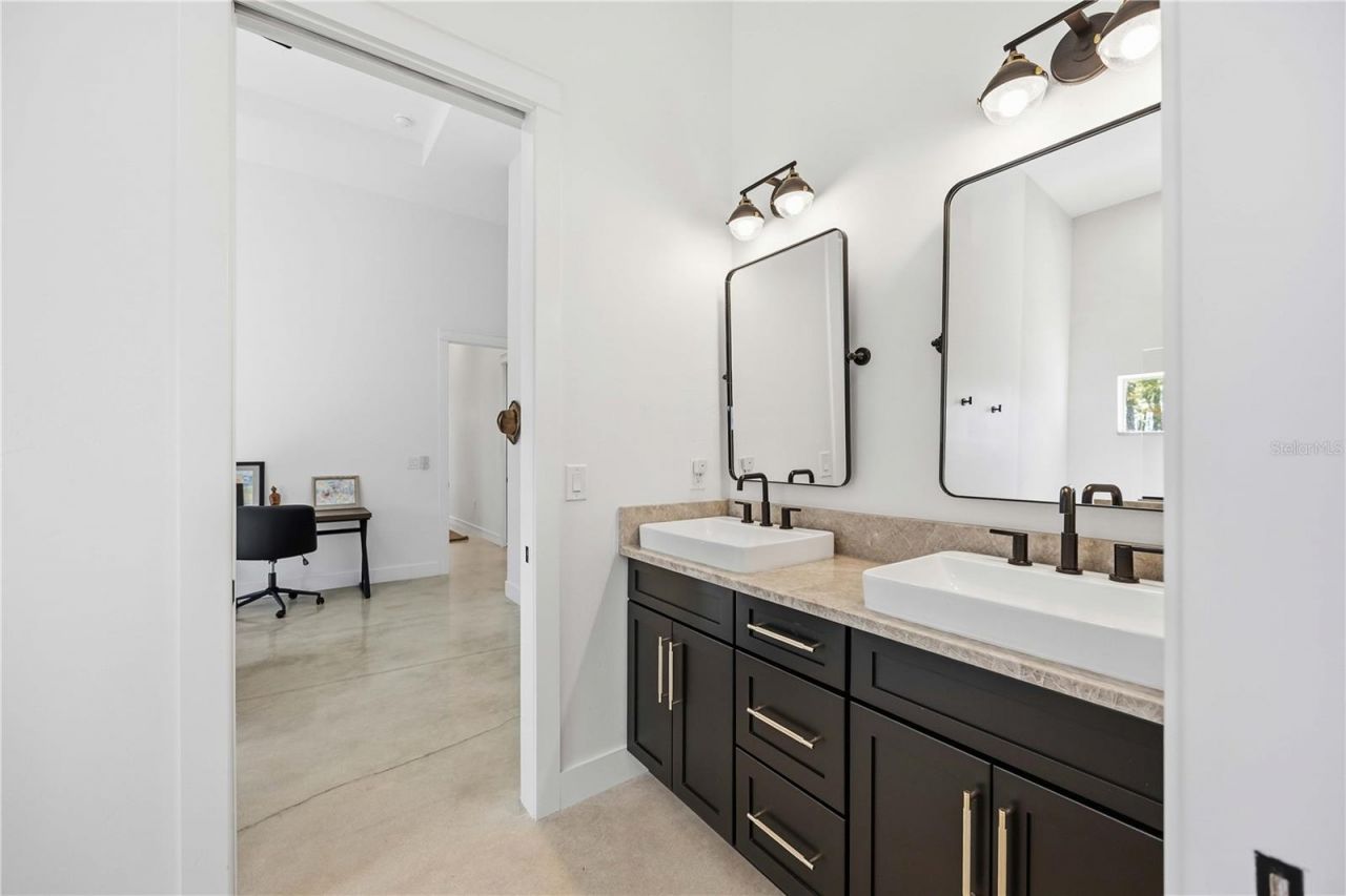 143 Creek Drive Se, Port Charlotte, FL 33952 Photo