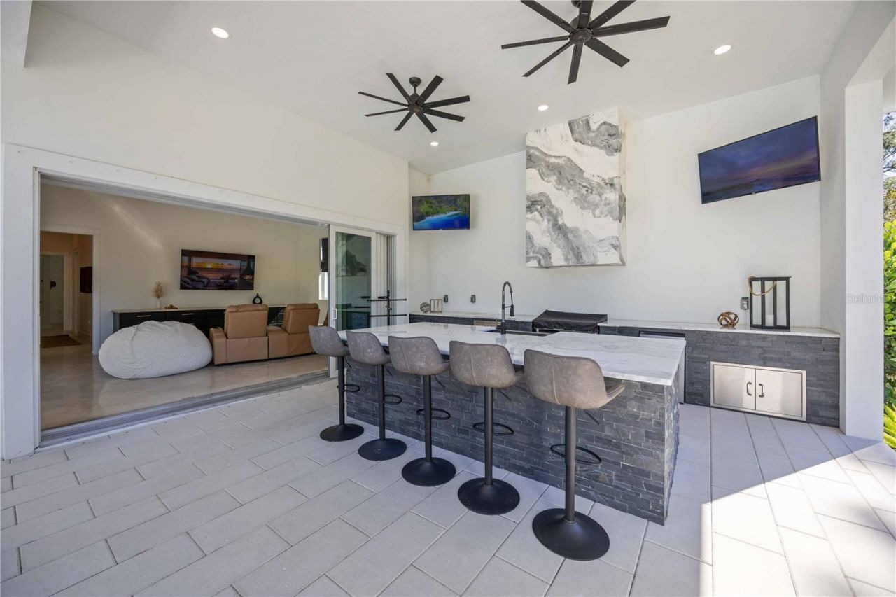 143 Creek Drive Se, Port Charlotte, FL 33952 Photo