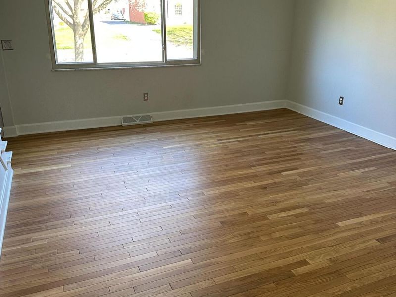 4865 Dierker Road , Columbus, OH 43220 Photo 4