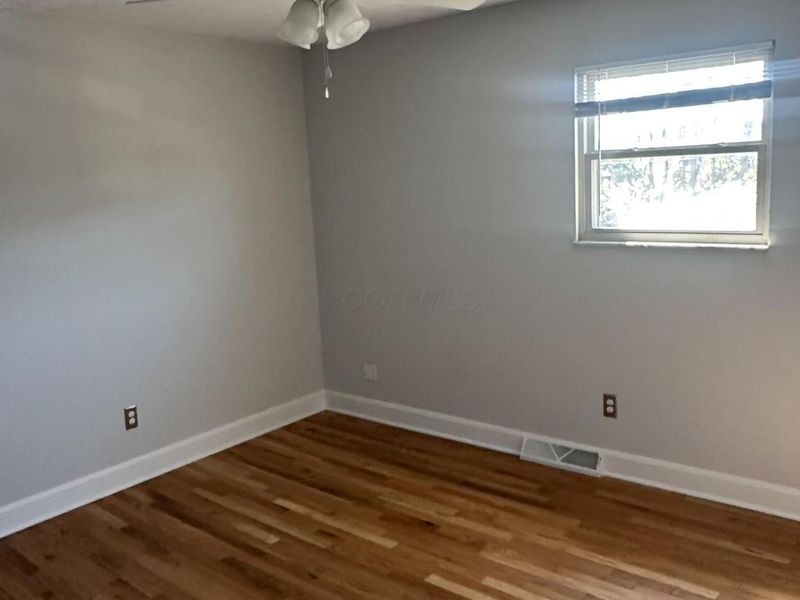 4865 Dierker Road , Columbus, OH 43220 Photo 6