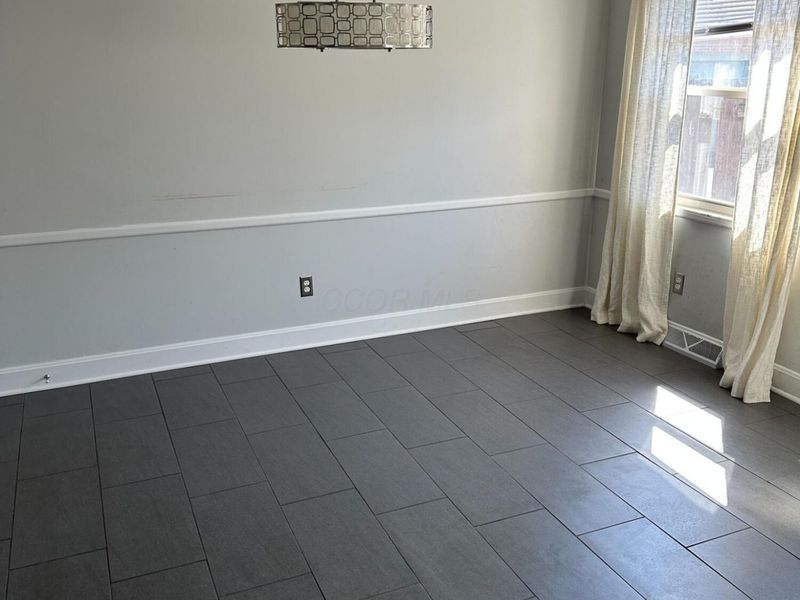 4865 Dierker Road , Columbus, OH 43220 Photo 8