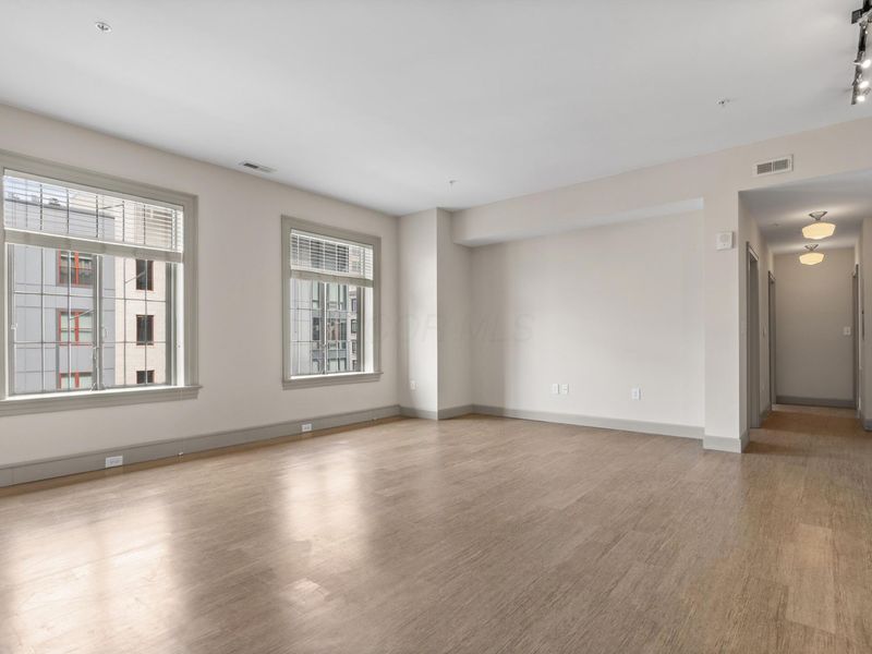 51 N High , Unit 403, Columbus, OH 43215 Photo 11