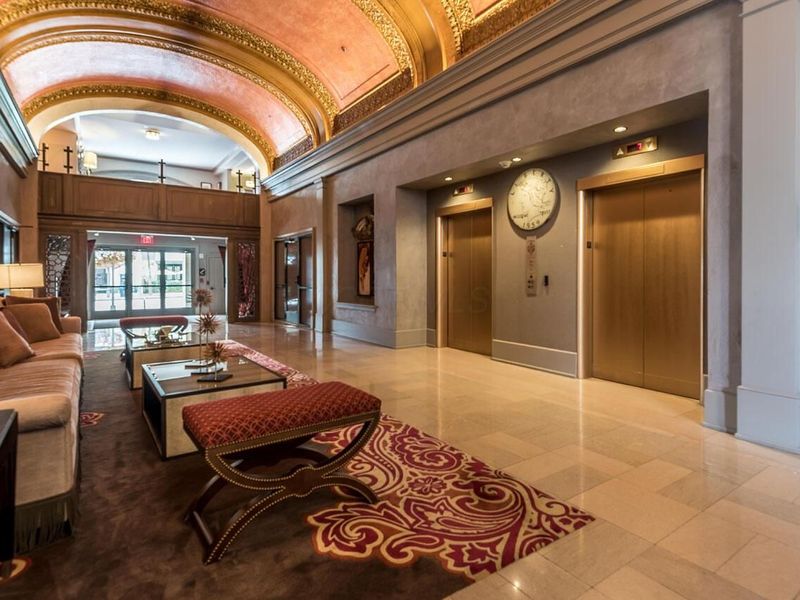 51 N High , Unit 403, Columbus, OH 43215 Photo 4