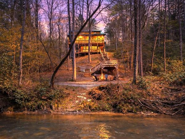 40 Graham Court, Ellijay, GA 30540