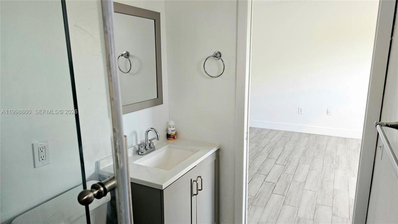 8075 SW 107th Ave, Unit 311, Miami, FL 33173 Photo