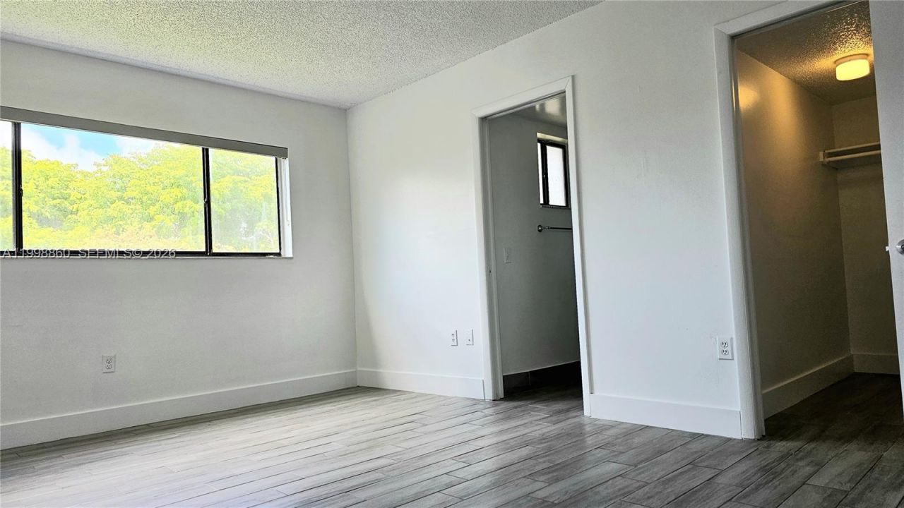 8075 SW 107th Ave, Unit 311, Miami, FL 33173 Photo