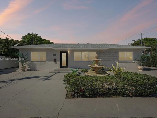 1682 NE 124th Ln , North Miami, FL 33181