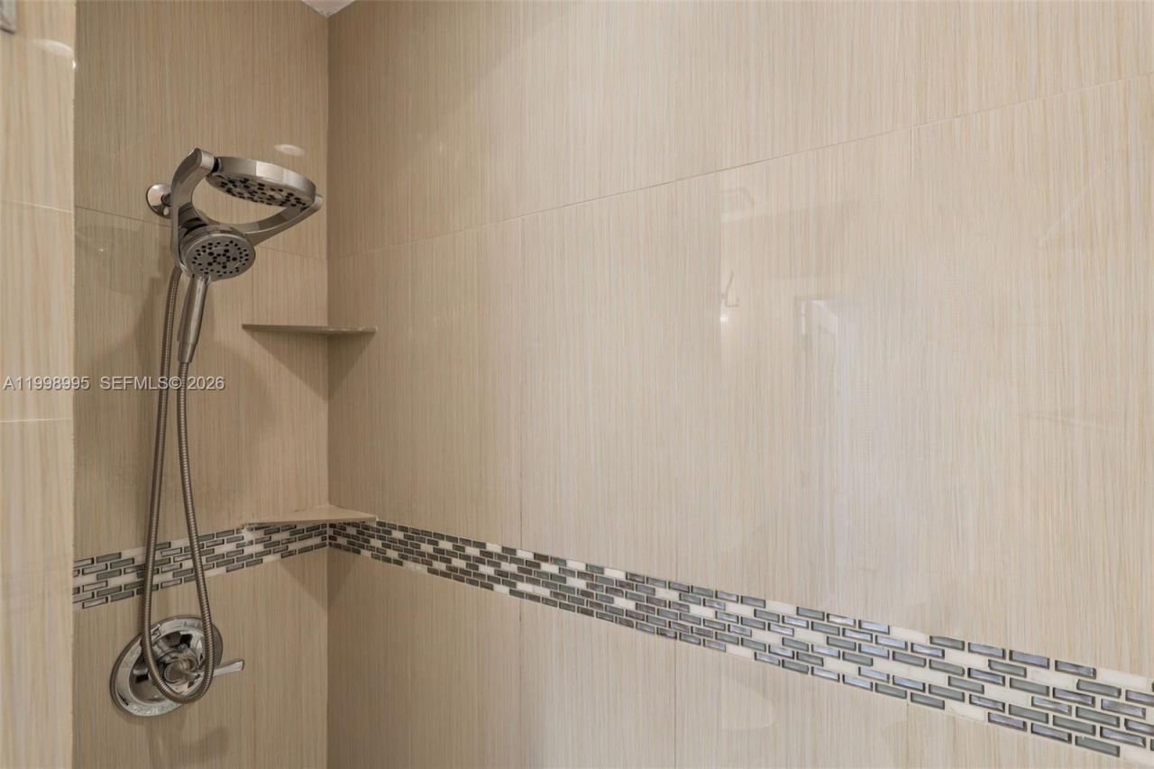 1682 NE 124th Ln, North Miami, FL 33181 Photo