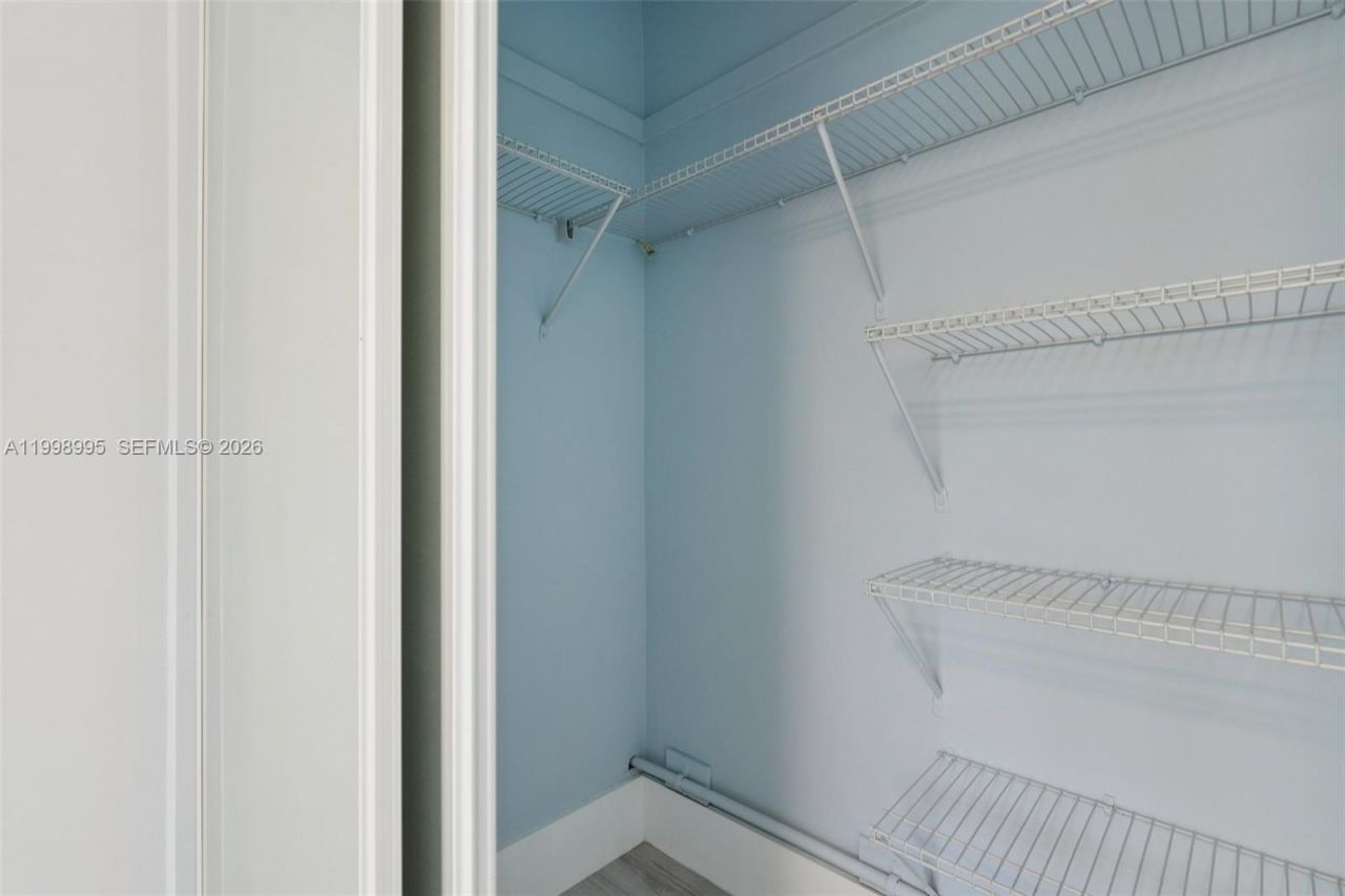 1682 NE 124th Ln, North Miami, FL 33181 Photo