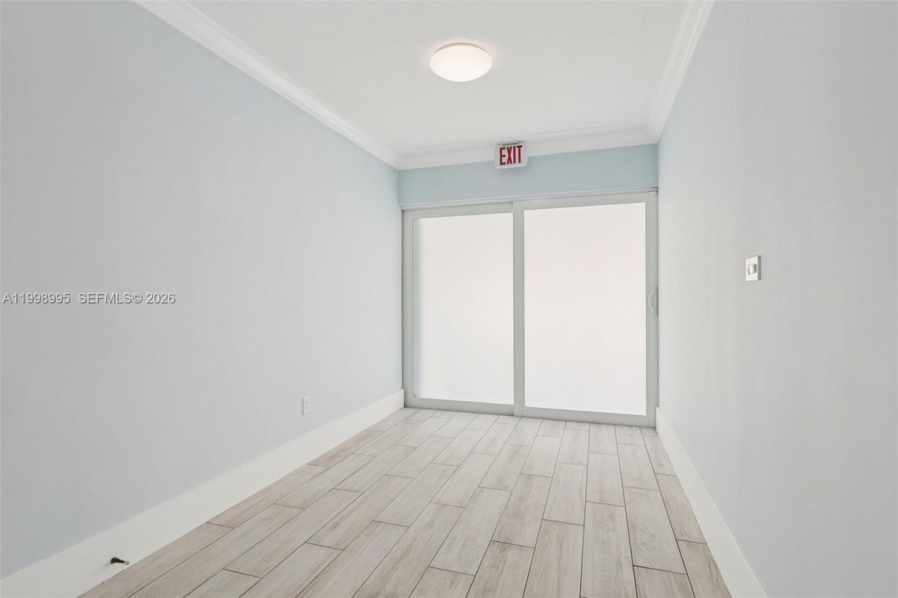 1682 NE 124th Ln, North Miami, FL 33181 Photo