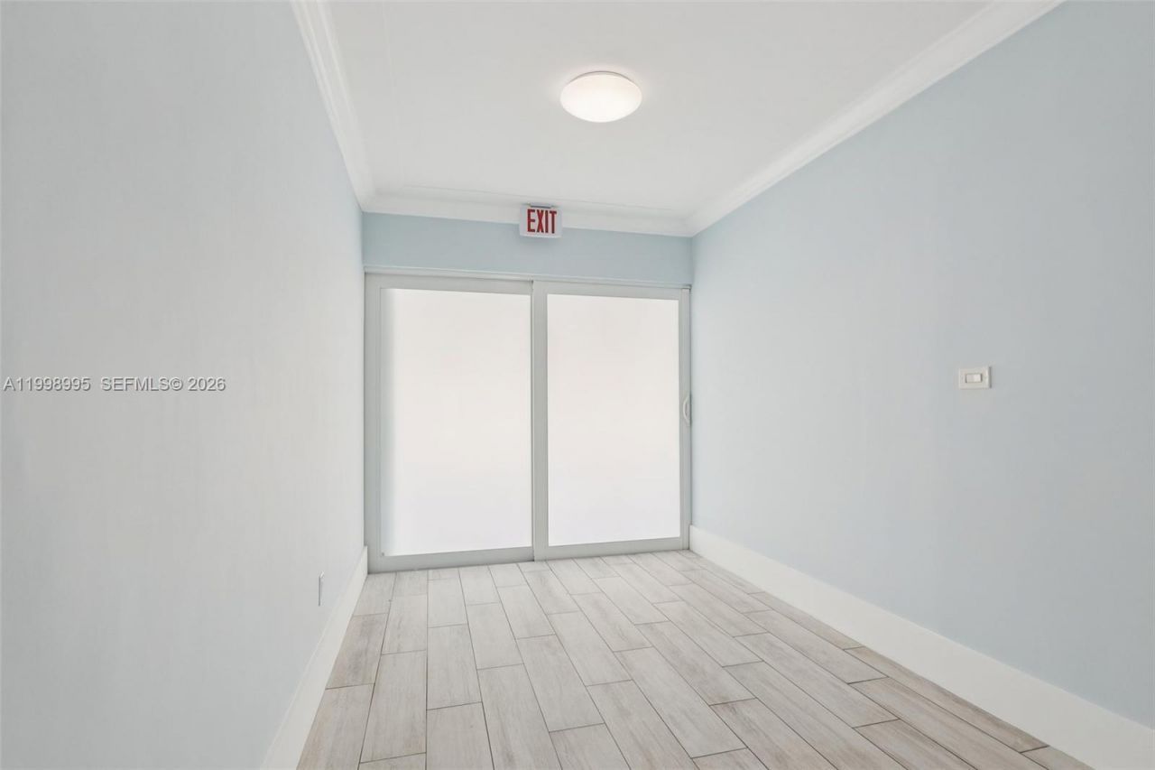 1682 NE 124th Ln, North Miami, FL 33181 Photo