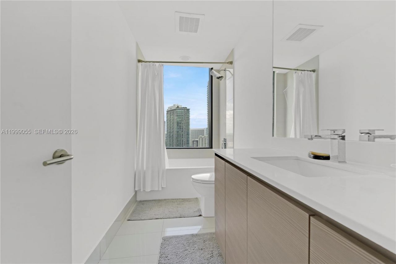 460 NE 28th St, Unit 3201, Miami, FL 33137 Photo