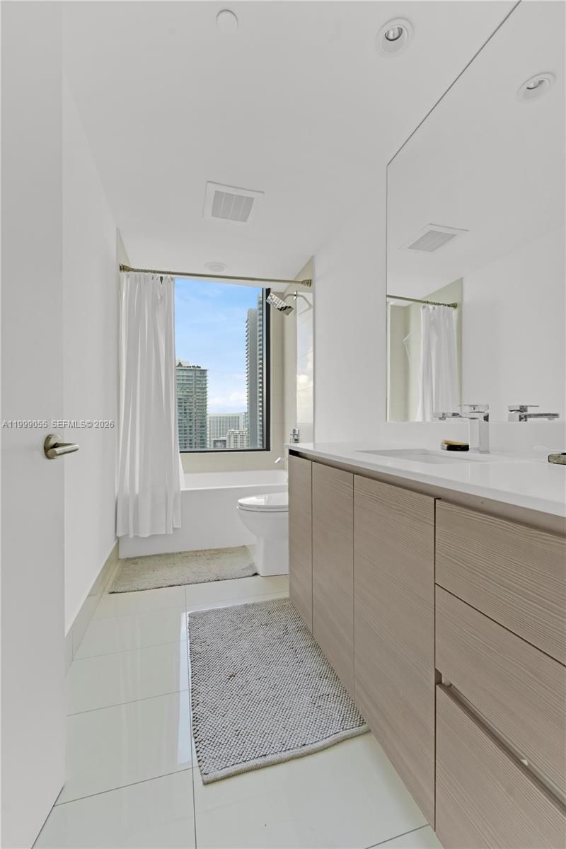 460 NE 28th St, Unit 3201, Miami, FL 33137 Photo