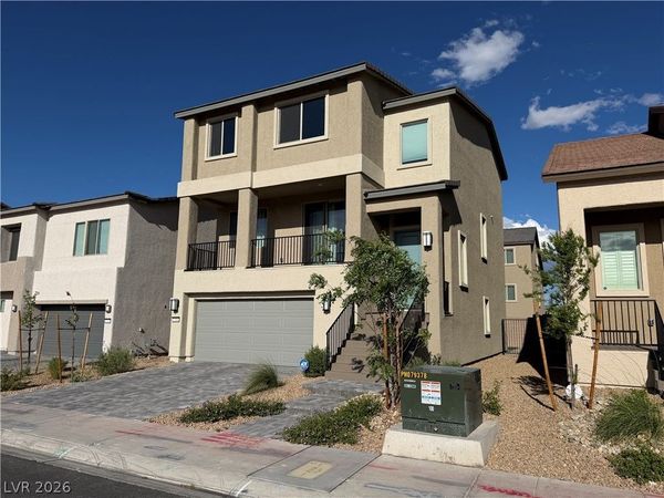 7346 Pioneer Way , Las Vegas, NV 89113