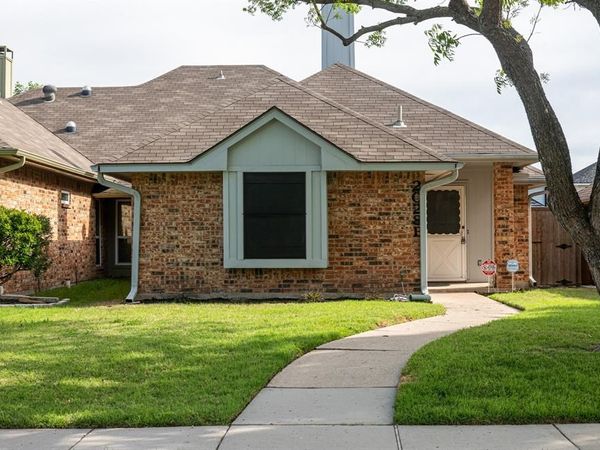 2028 Falcon Ridge Drive , Unit B, Carrollton, TX 75010