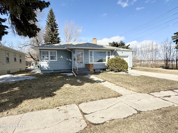 101 12TH Avenue , Langdon, ND 58249