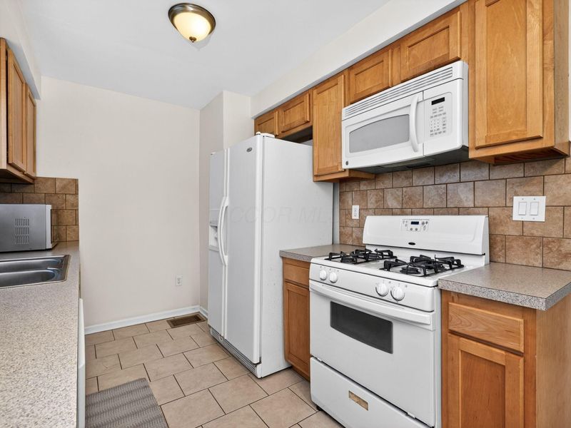 3085 Gerbert Road, Columbus, OH 43224 Photo 11