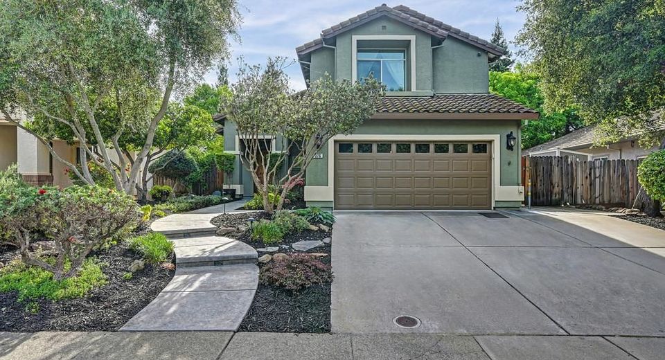 376 Rundgren Way, Folsom, CA 95630 Photo