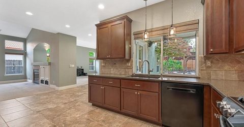 376 Rundgren Way, Folsom, CA 95630 Photo