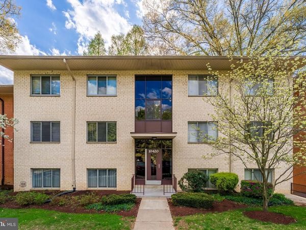 10420 ROCKVILLE PIKE , Unit 102, ROCKVILLE, MD 20852