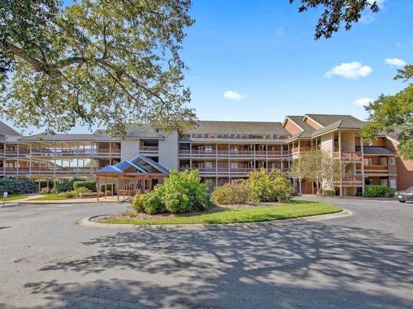 410 Melrose Pl., Unit 210, Myrtle Beach, SC 29572