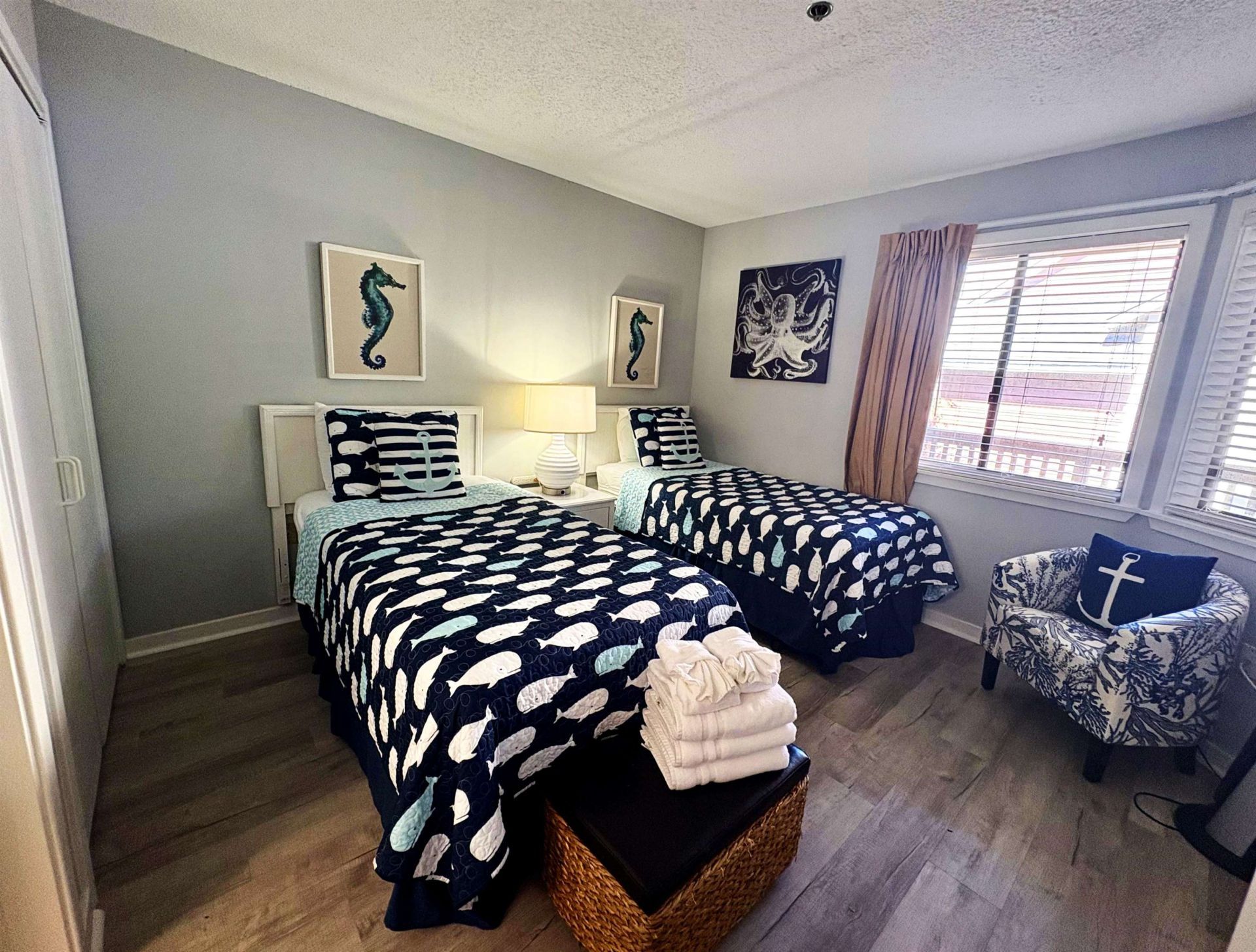 410 Melrose Pl. Photo 10