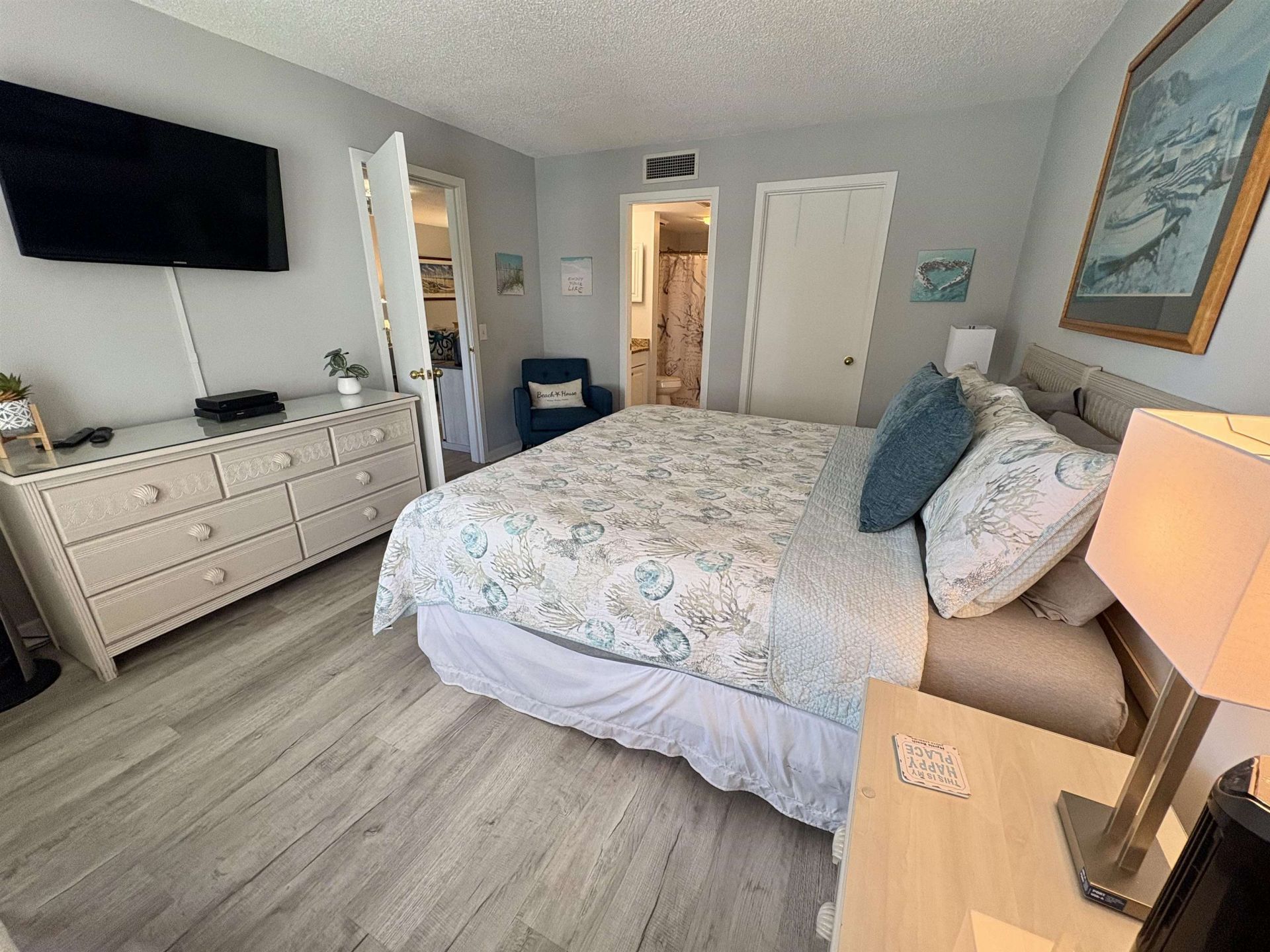 410 Melrose Pl. Photo 15