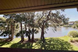 410 Melrose Pl. photo 4