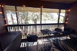 410 Melrose Pl. photo 4