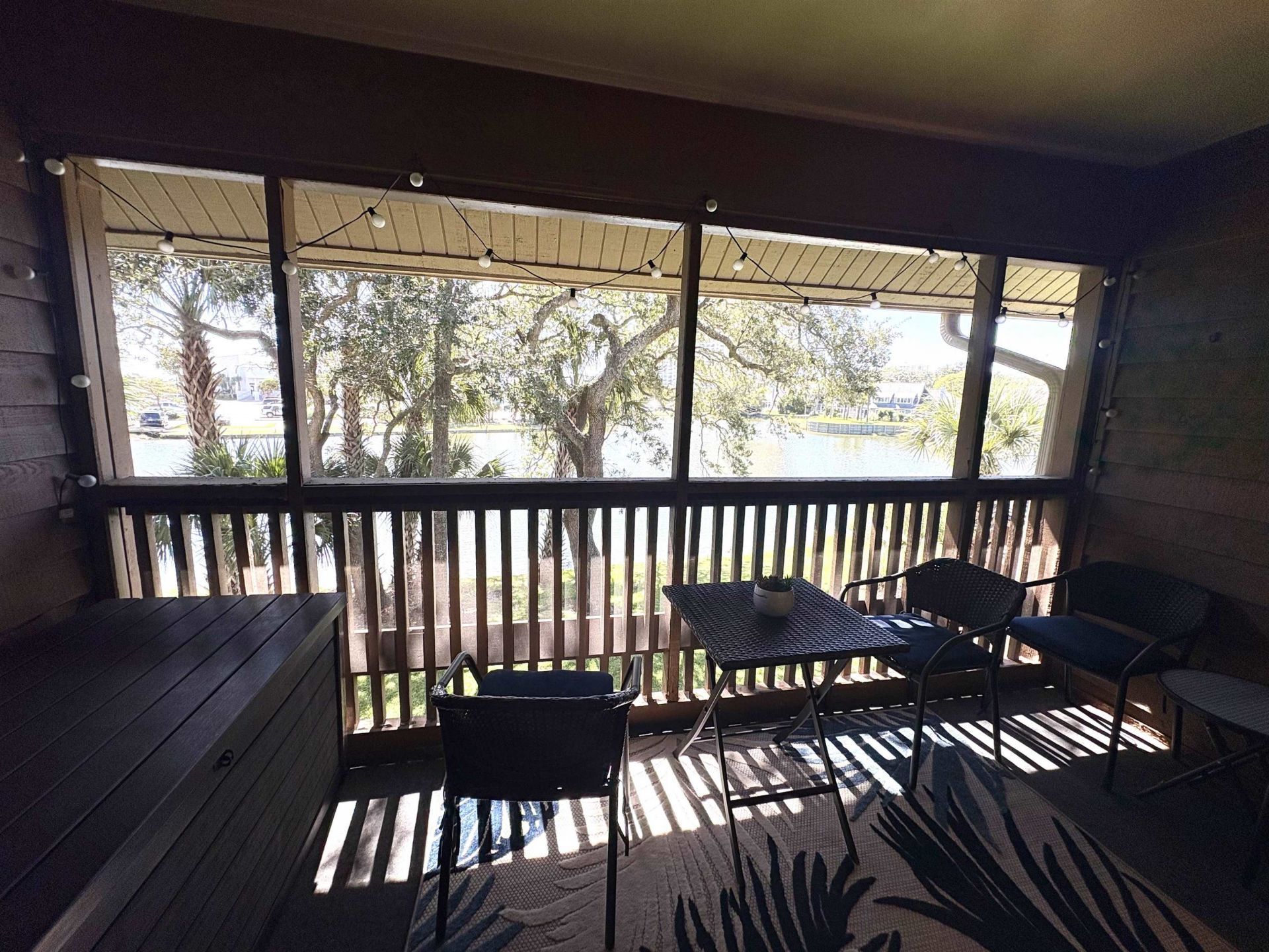 410 Melrose Pl. Photo 4