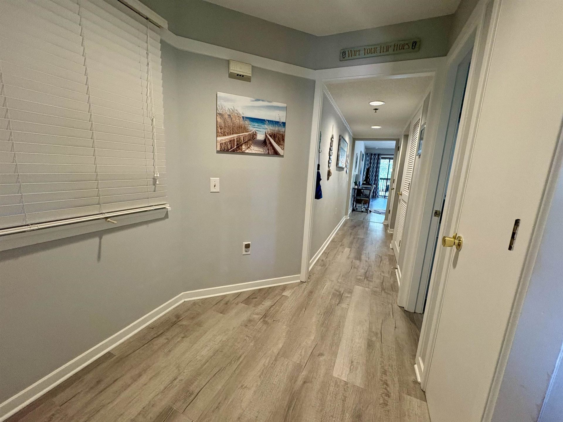 410 Melrose Pl. Photo 9