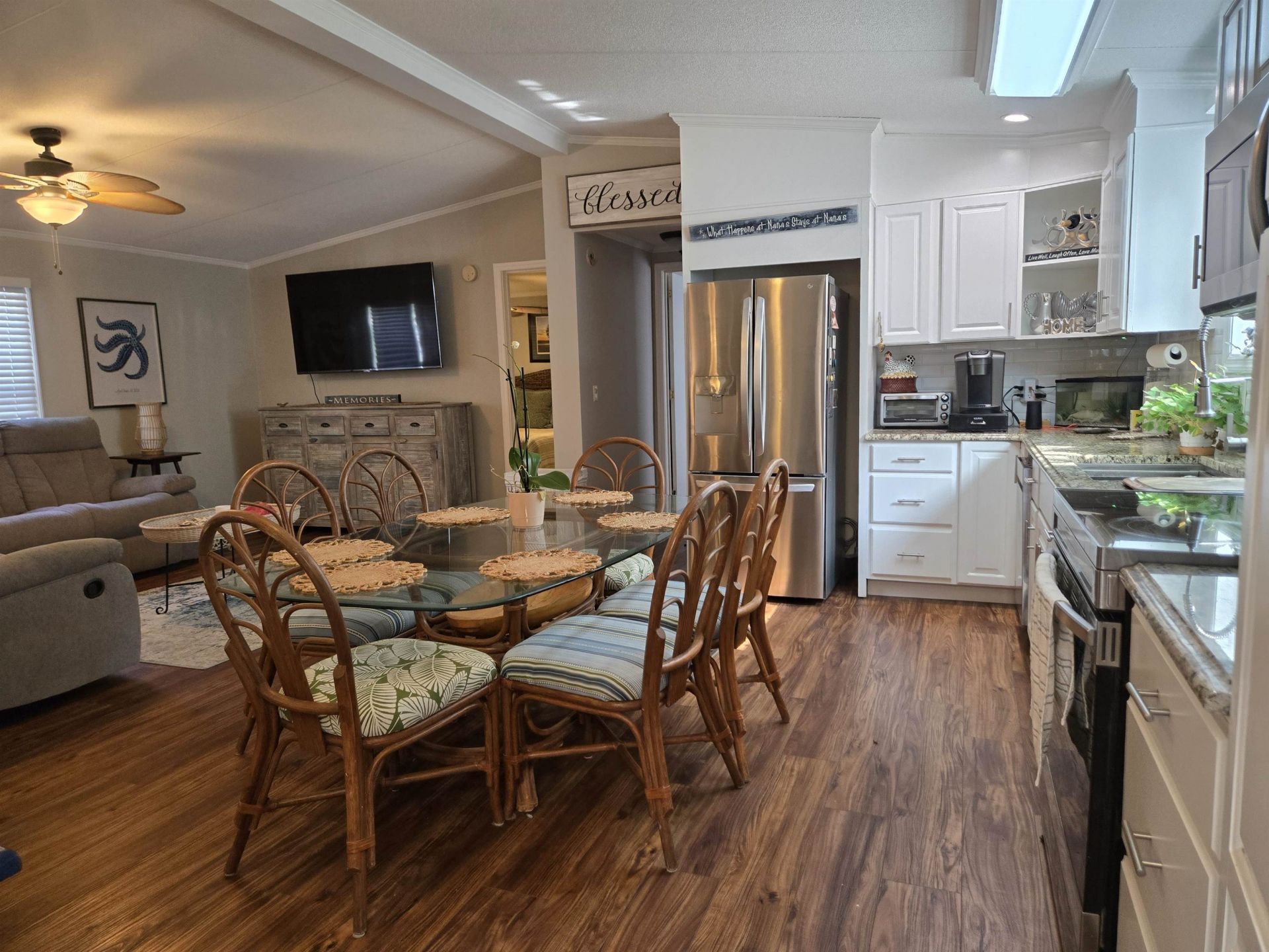 443 E Banks Dr. Photo 22