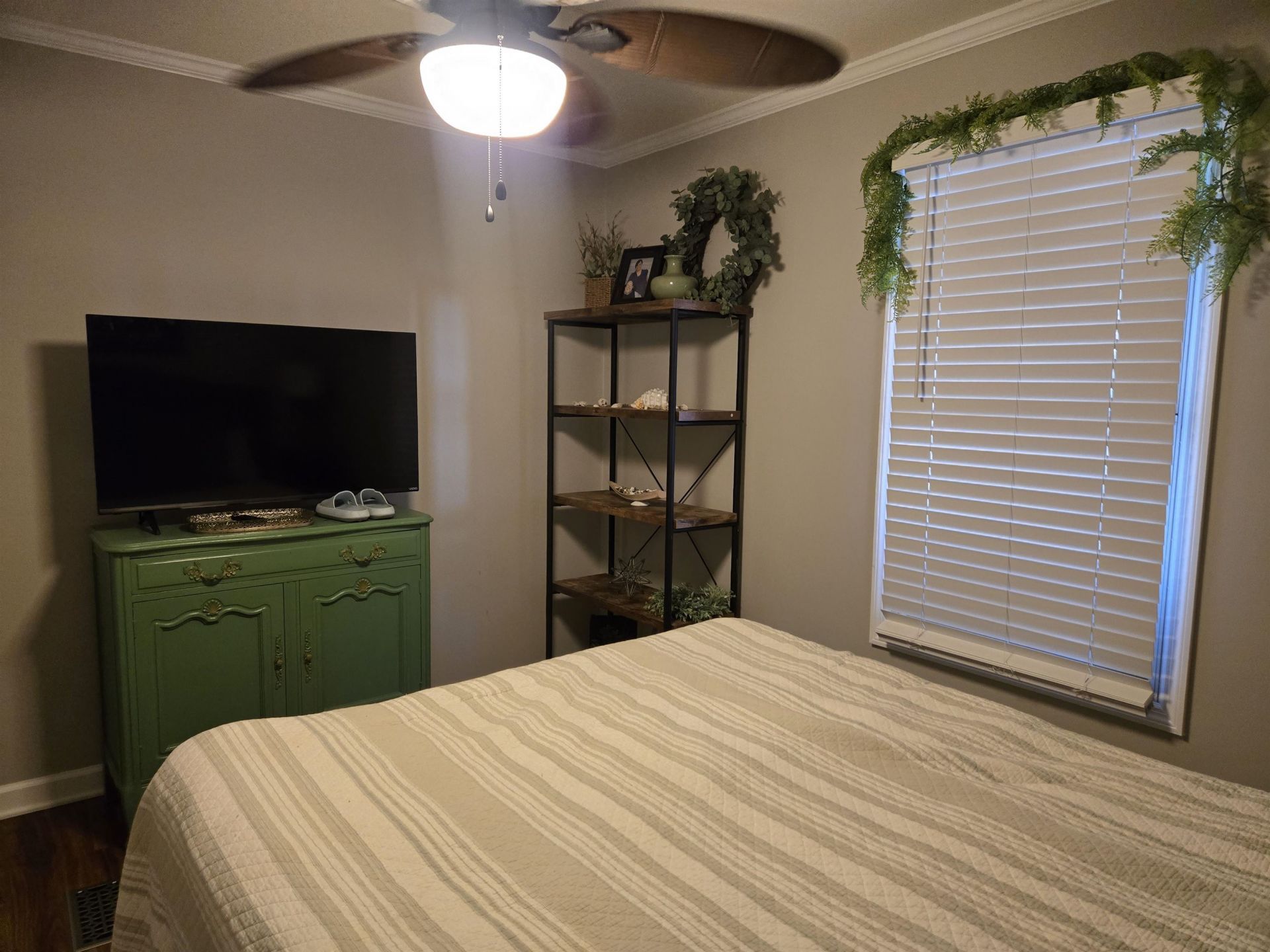 443 E Banks Dr. Photo 27