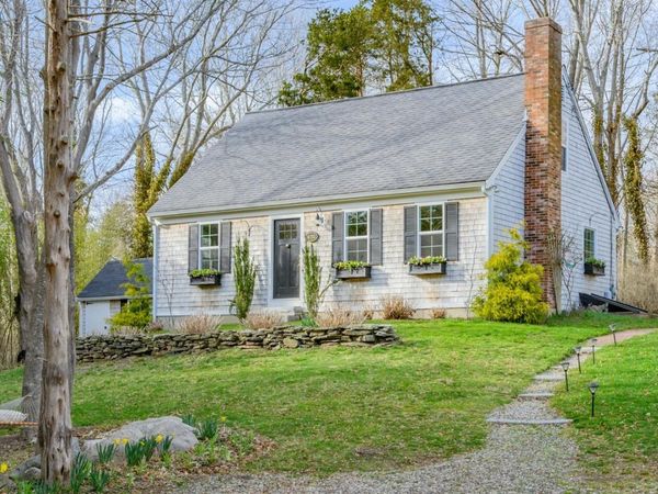 4332 Main Street , Barnstable, MA 02630