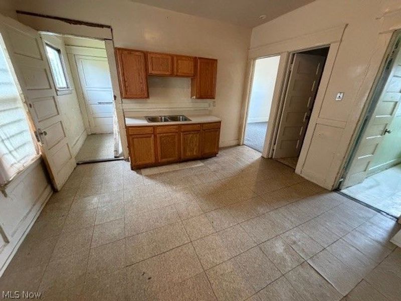 3133 E 93rd Street, Cleveland, OH 44104 Photo 13