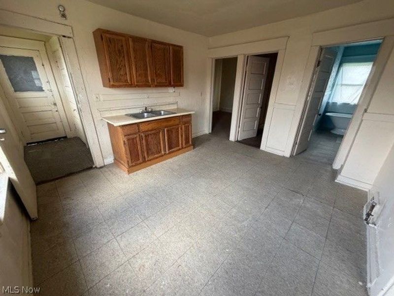 3133 E 93rd Street, Cleveland, OH 44104 Photo 18