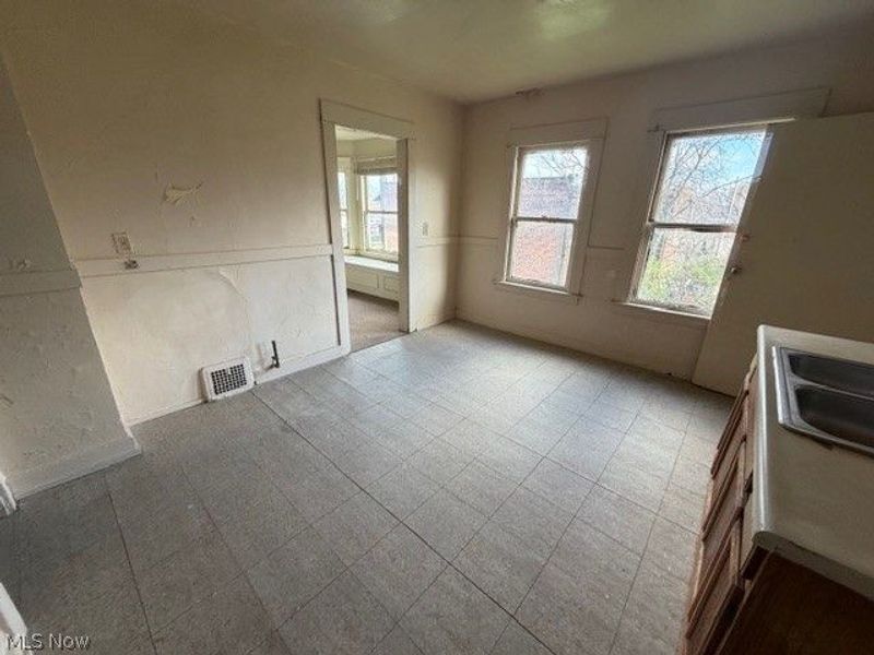 3133 E 93rd Street, Cleveland, OH 44104 Photo 19