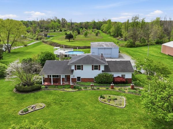 3195 County Road B, Swanton, OH 43558