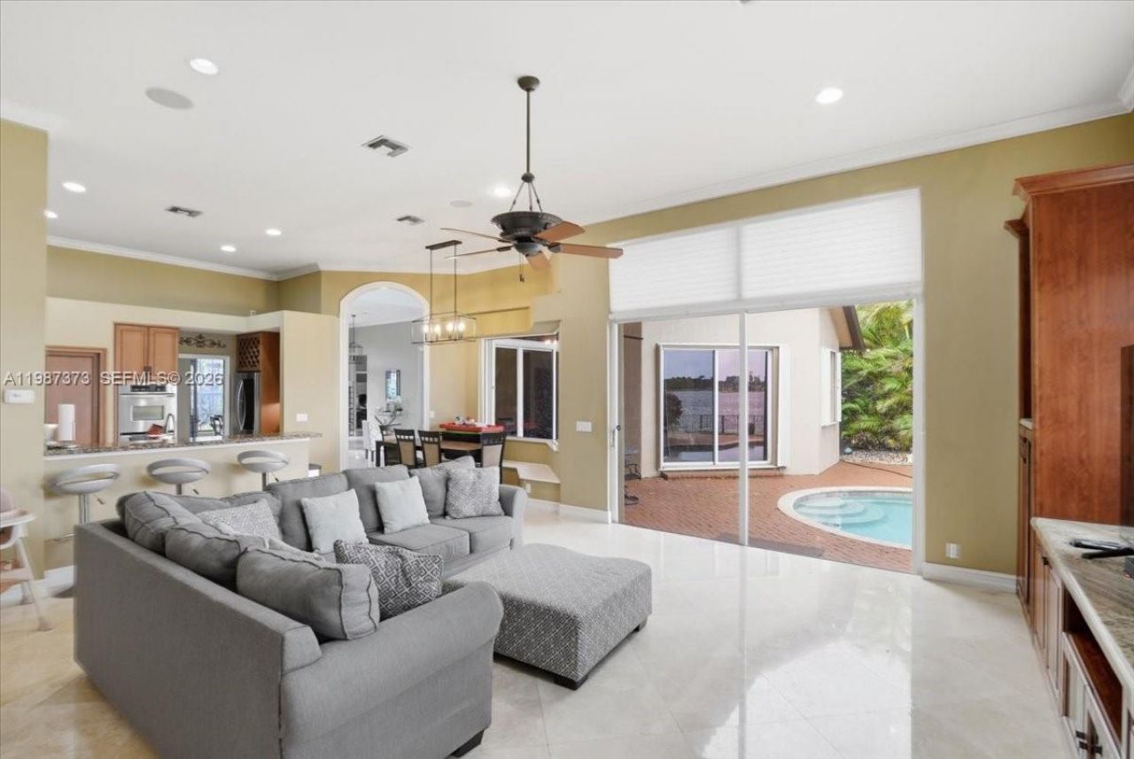 18631 SW 39th St, Miramar, FL 33029 Photo