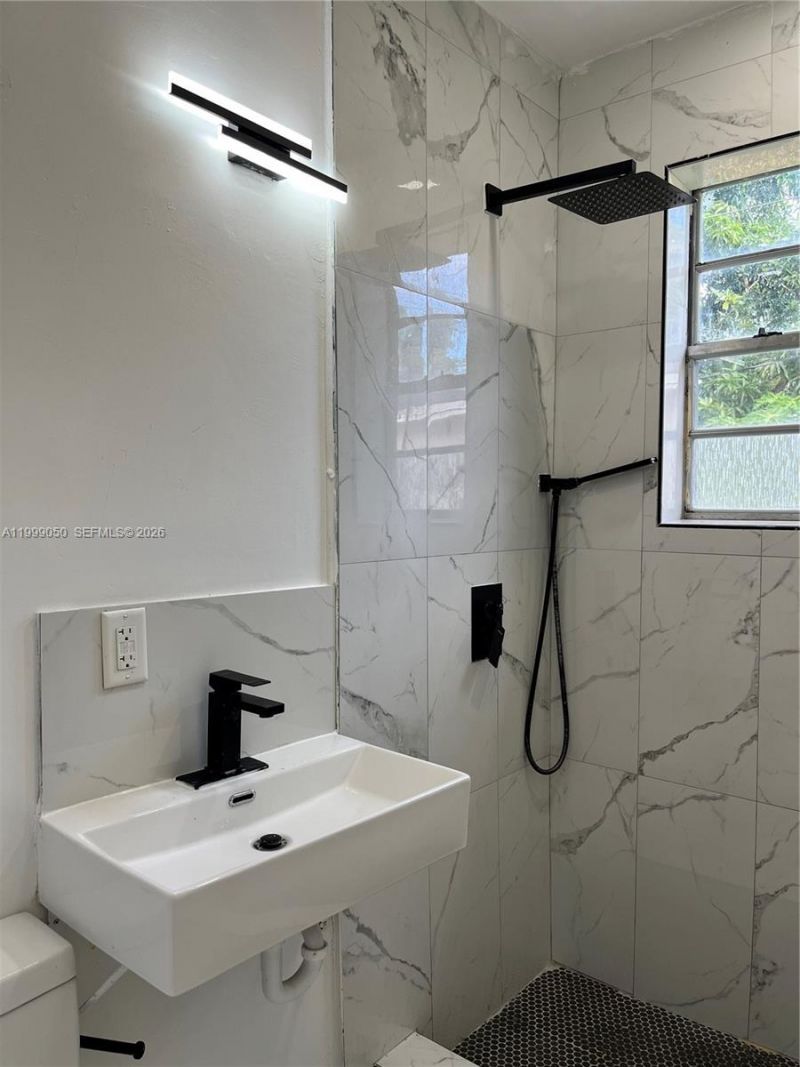 14155 NE 14th Ave , Unit C, North Miami, FL 33161 Photo