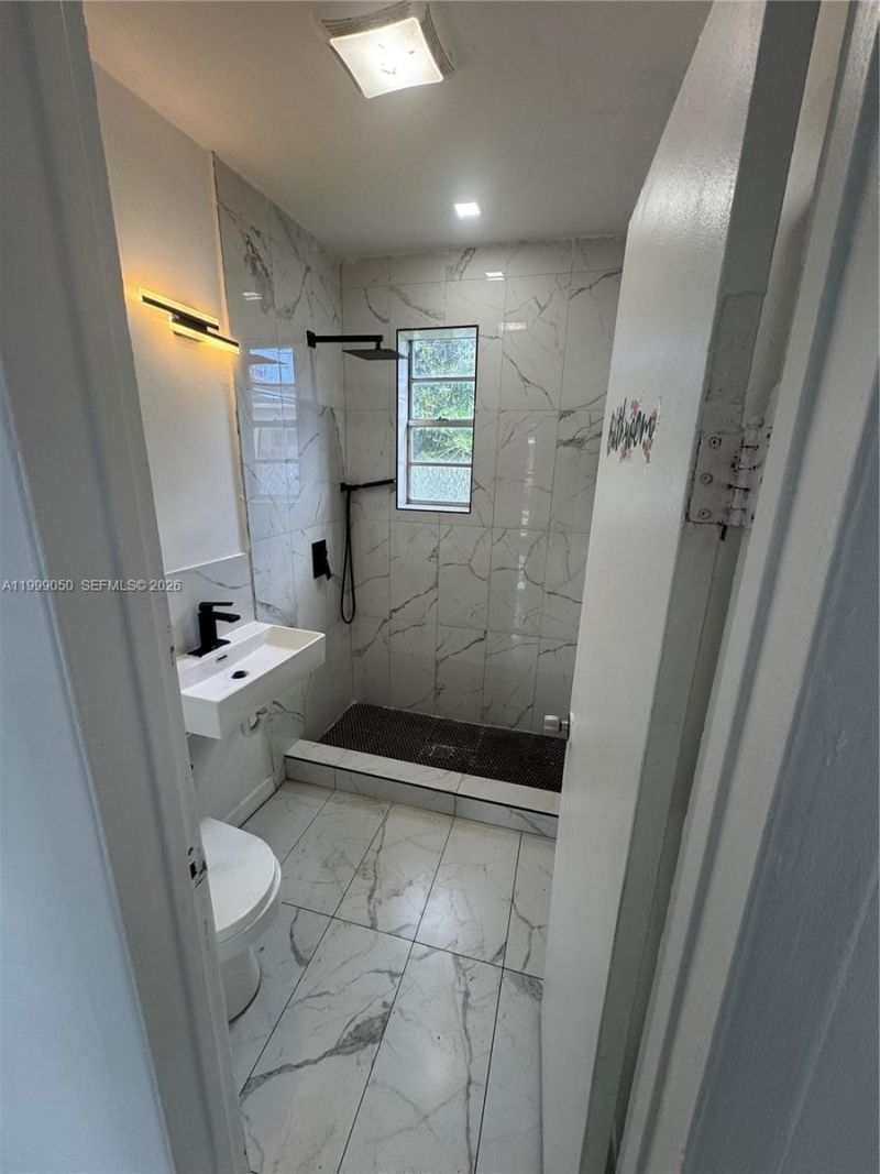 14155 NE 14th Ave , Unit C, North Miami, FL 33161 Photo