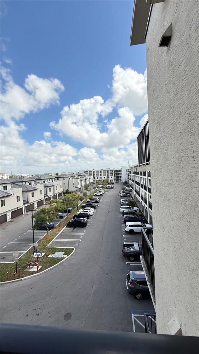 8167 NW 41st St, Unit E-409, Doral, FL 33166 Photo