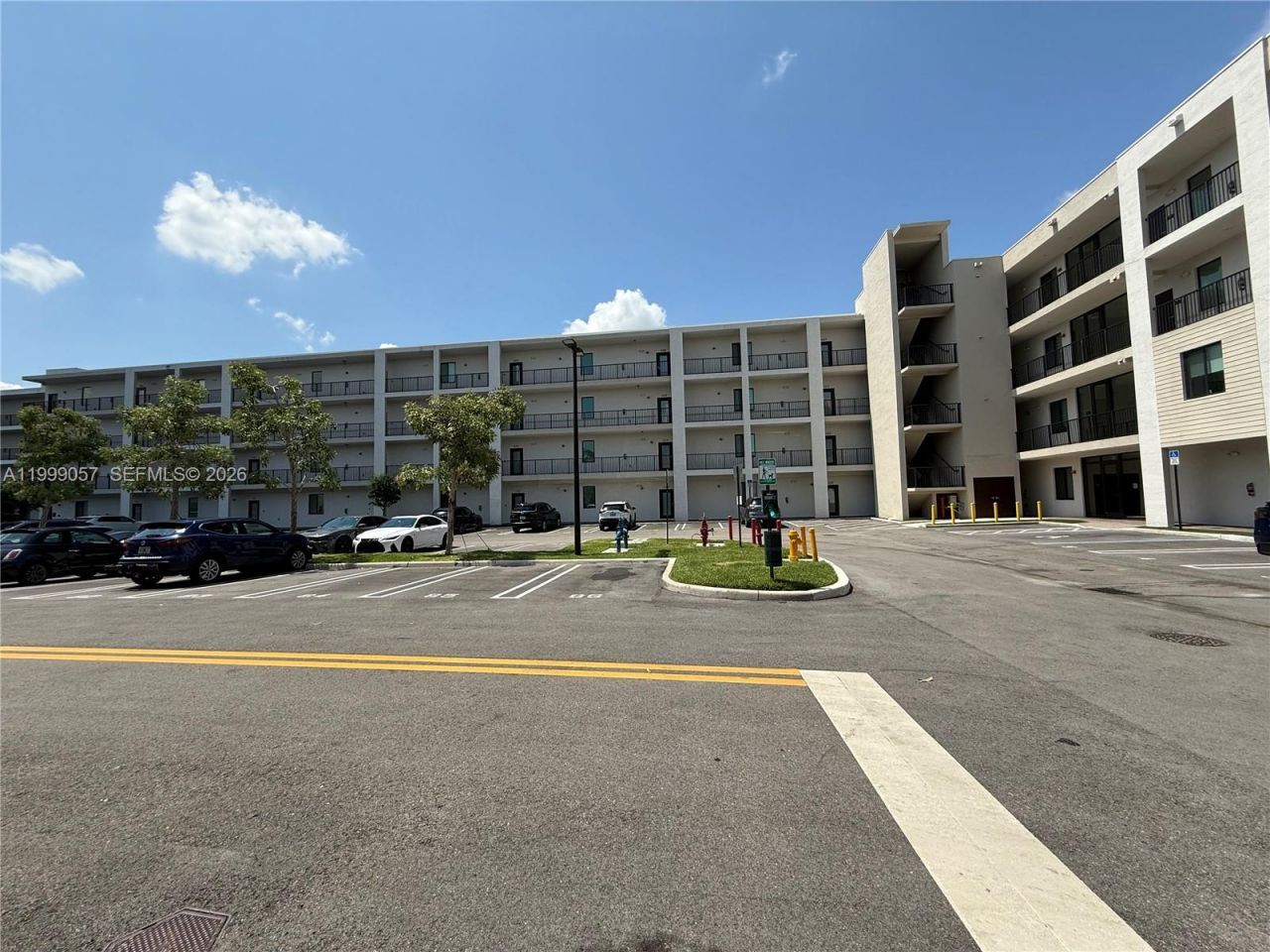 8167 NW 41st St, Unit E-409, Doral, FL 33166 Photo