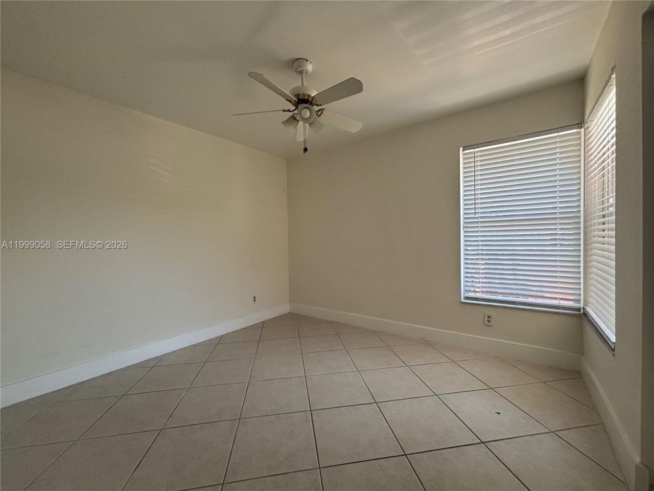 219 SE 8th St, Unit 601, Hallandale Beach, FL 33009 Photo